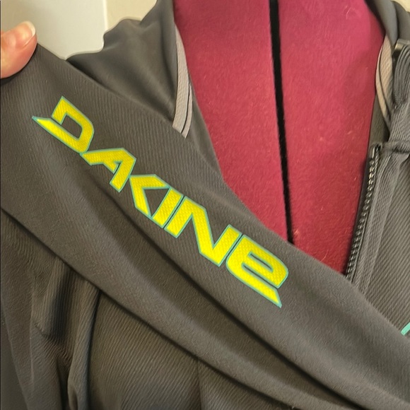 Dakine Charcoal black XL men’s Zip-Up Hoodie - Picture 3 of 8